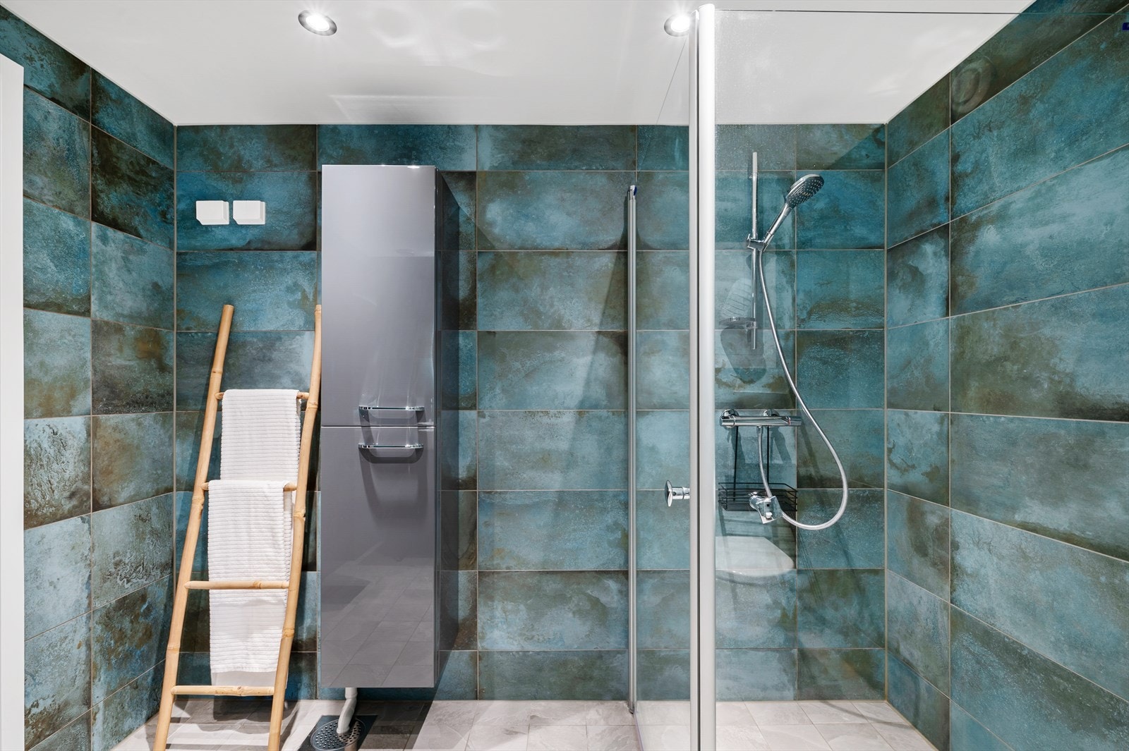 Det er utstyrt med elektriske varmekabler for ekstra komfort på kalde dager. Galleribilde