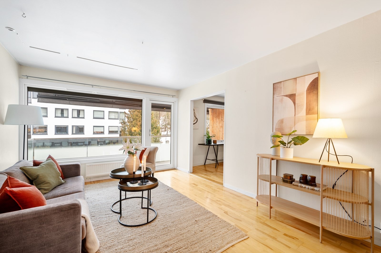 Velkommen til Hovseterveien 82A - Boligen presenteres av EiendomsMegler1 v/Kristina O. Myhre Galleribilde