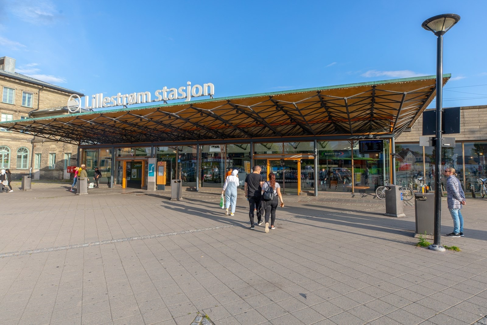 Fra Lillestrøm stasjon er du i Oslo S på 10 min med tog. Galleribilde