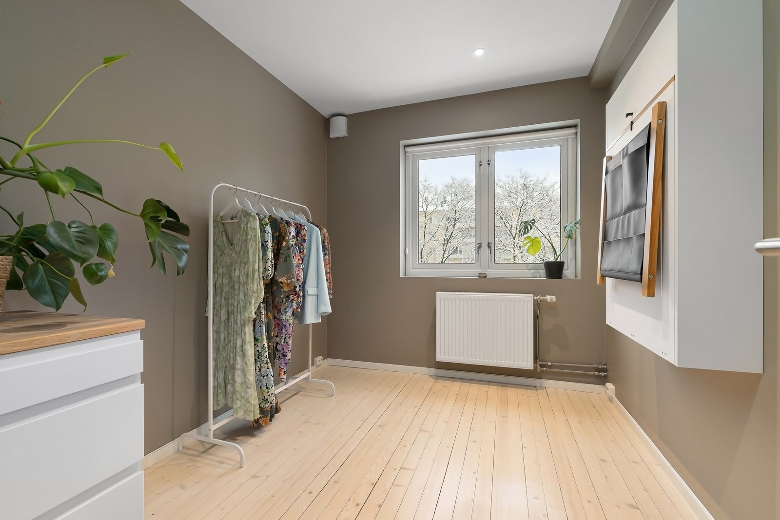 Det andre soverommet passer godt som barnerom, gjesterom eller kontor Galleribilde