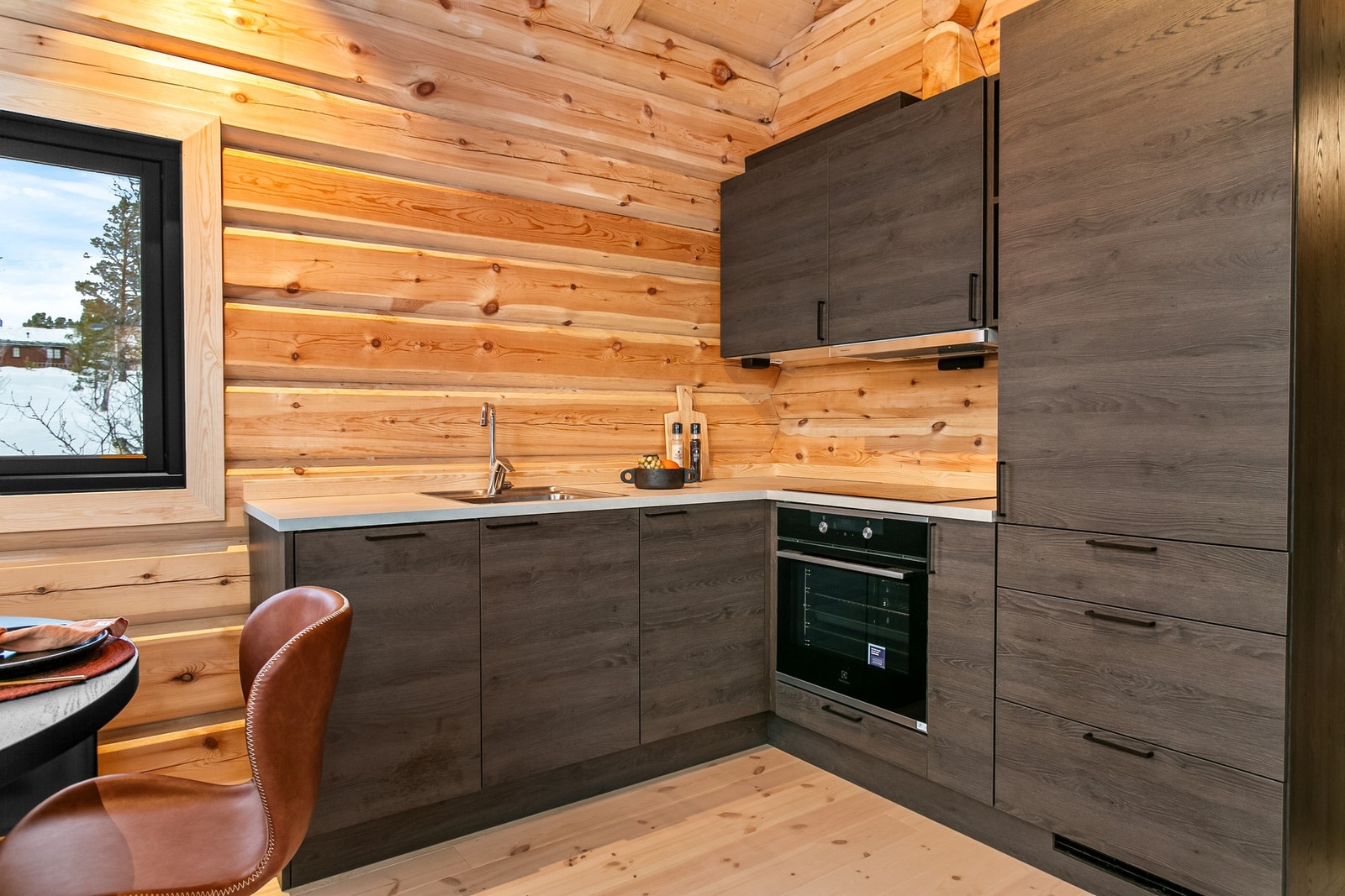 Kjøkken - Bildet er av den første hytten som nå er solgt. Galleribilde