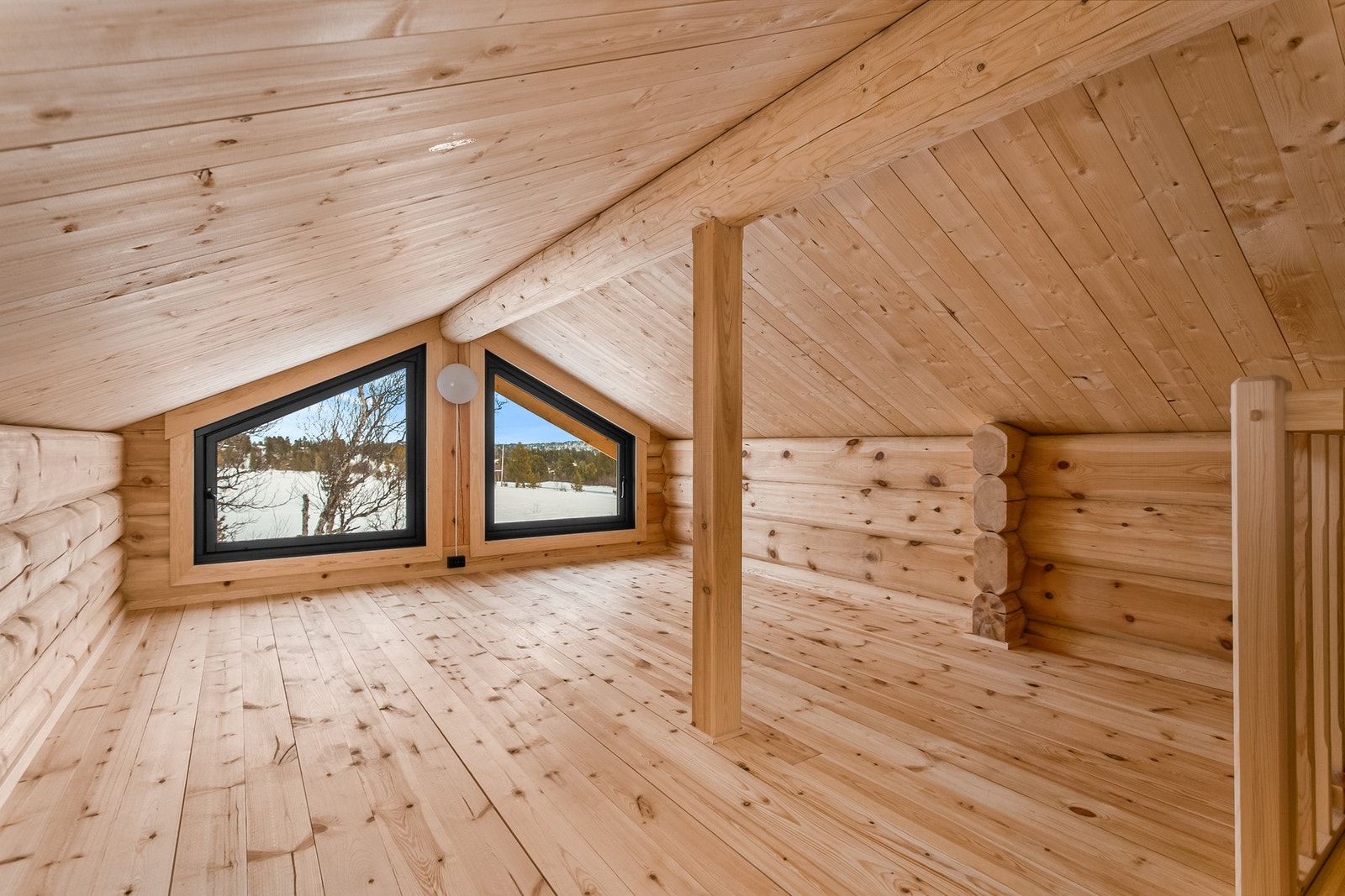 Hems - Bildet er av den første hytten som nå er solgt. Galleribilde