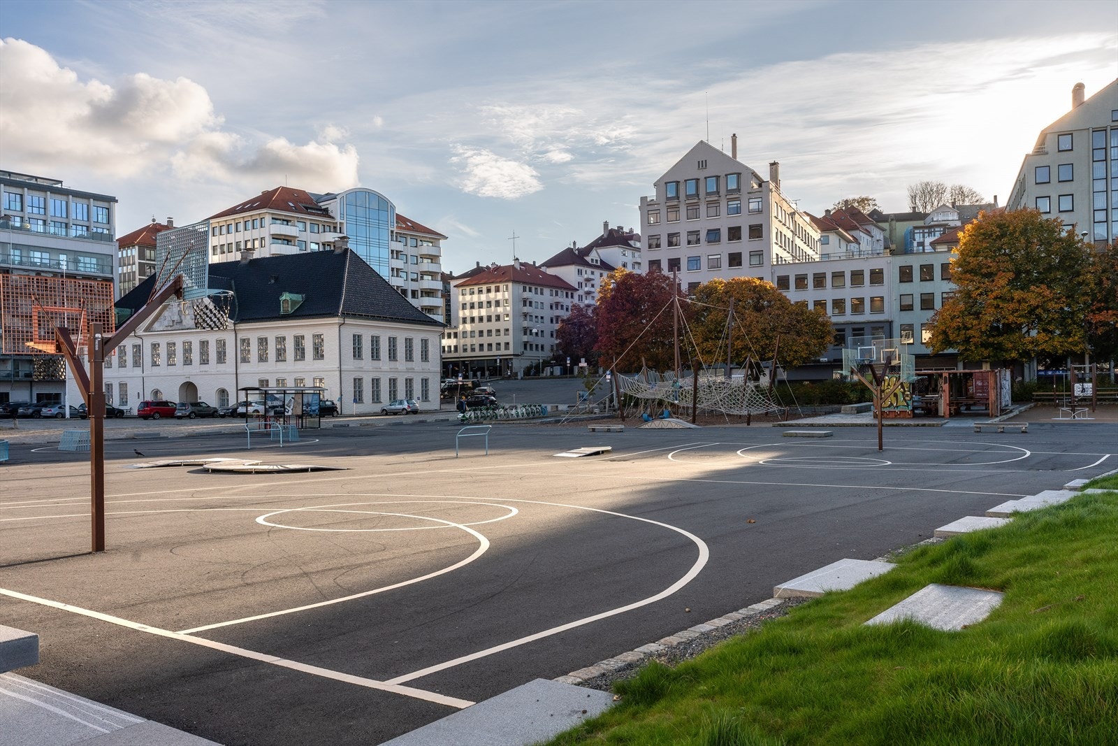 - Leiligheten har en sentral beliggenhet på Nordnes, du har kort avstand til Tollbodkaien som har flere fritidsaktiviteter - Galleribilde