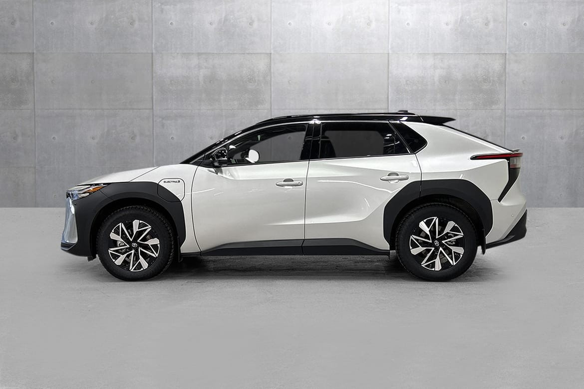 Toyota bZ4X Executive Bitone AWD 2