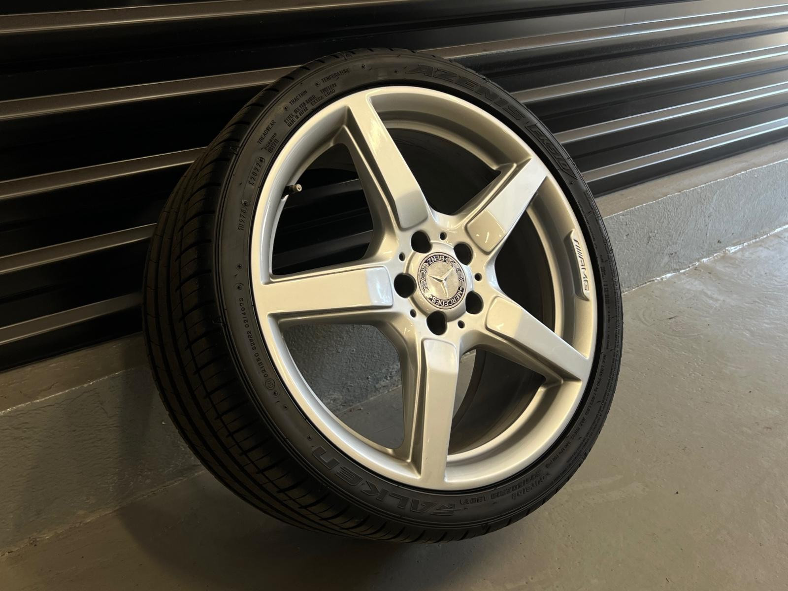 Hovedbilde av Mercedes-Benz CLS