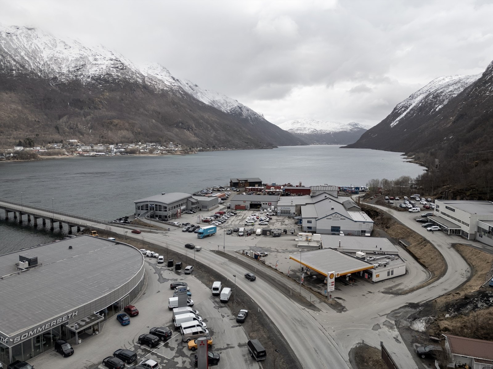 Enkel av og påkjøring til E6 Galleribilde