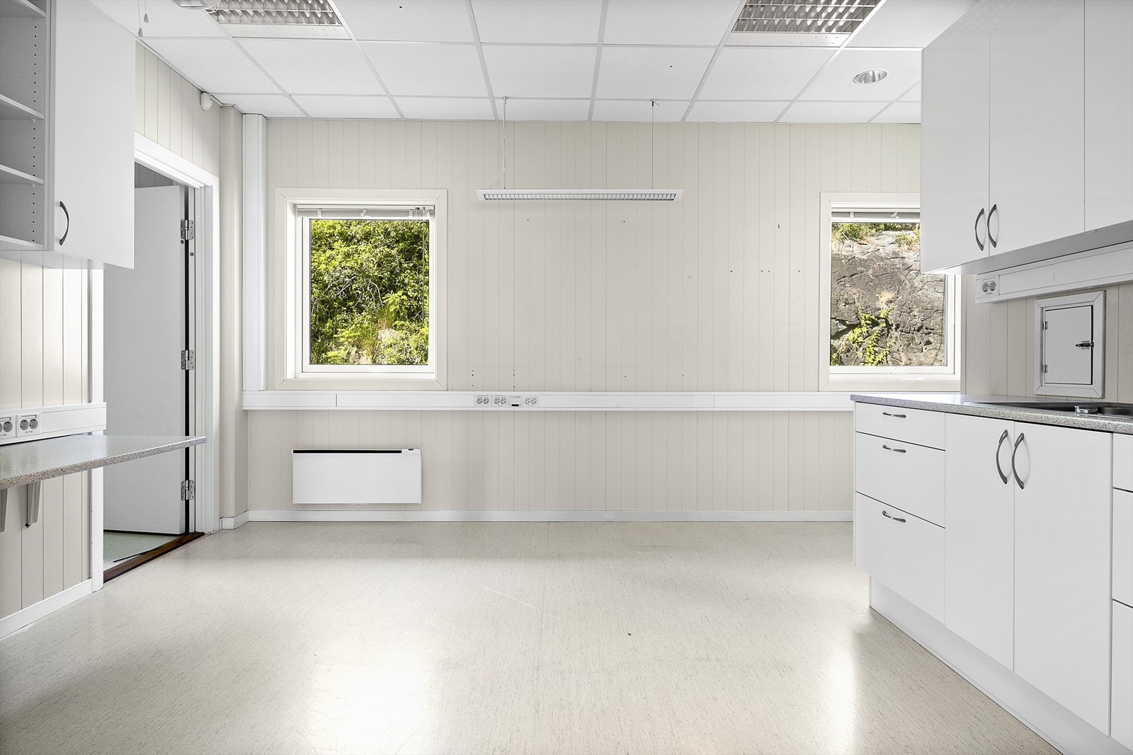 I følge takstmann har enheten god standard, og er tilpasset å huse helserelaterte tjenester. Enheten er normalt godt vedlikeholdt. Galleribilde