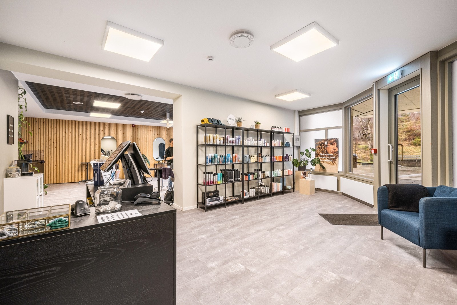 Era Studio: Moderne frisørsalong som tiltrekker et bredt spekter av kunder Galleribilde