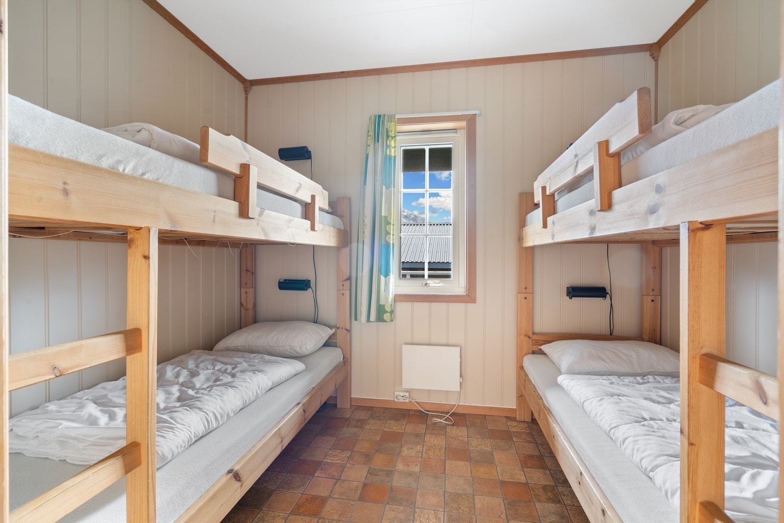 Soverom hytte nr. 6 Galleribilde