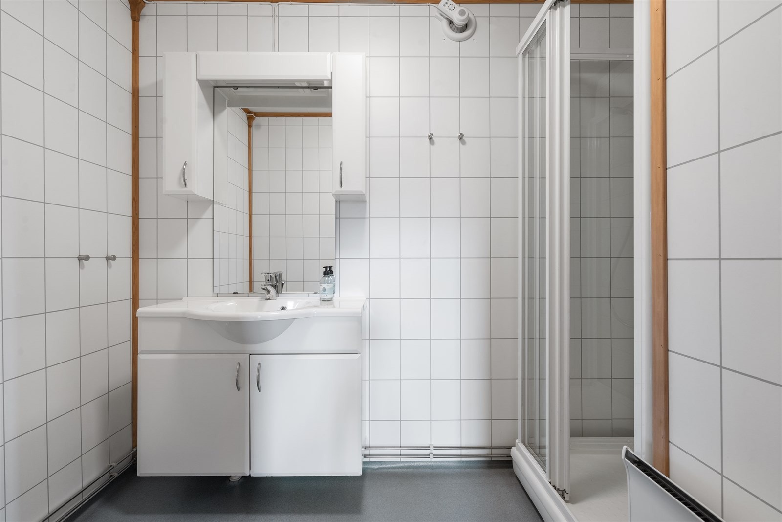 Bad hytte nr. 6 Galleribilde