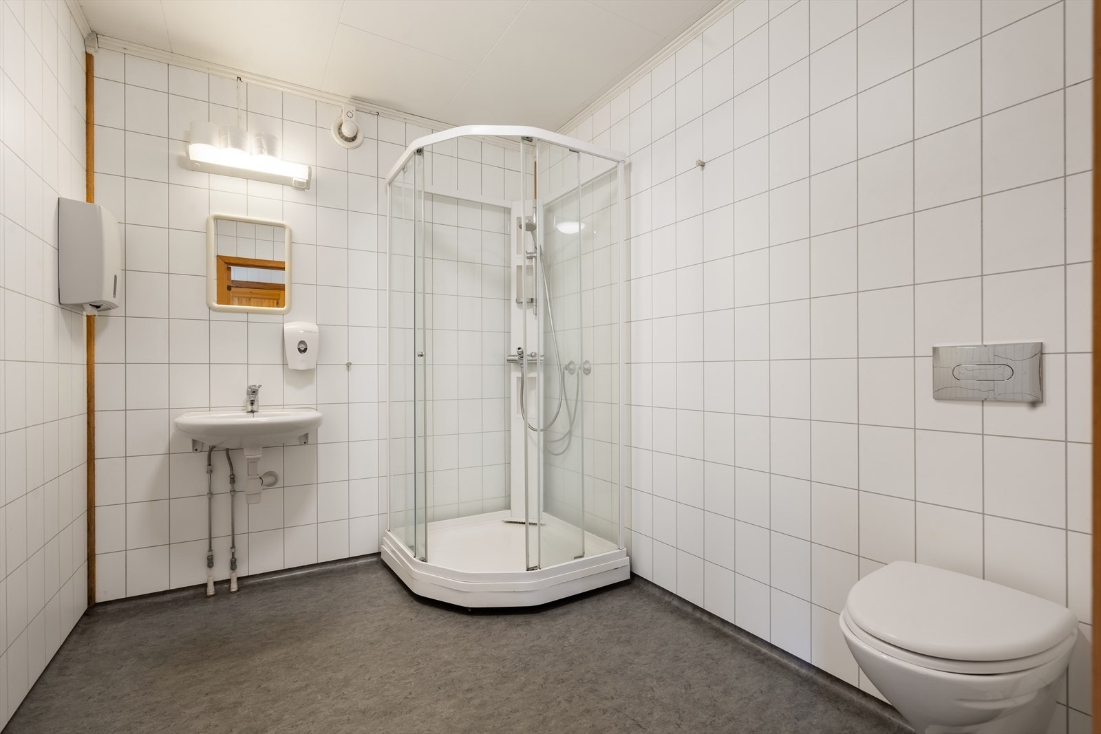 Bad servicebygg Galleribilde