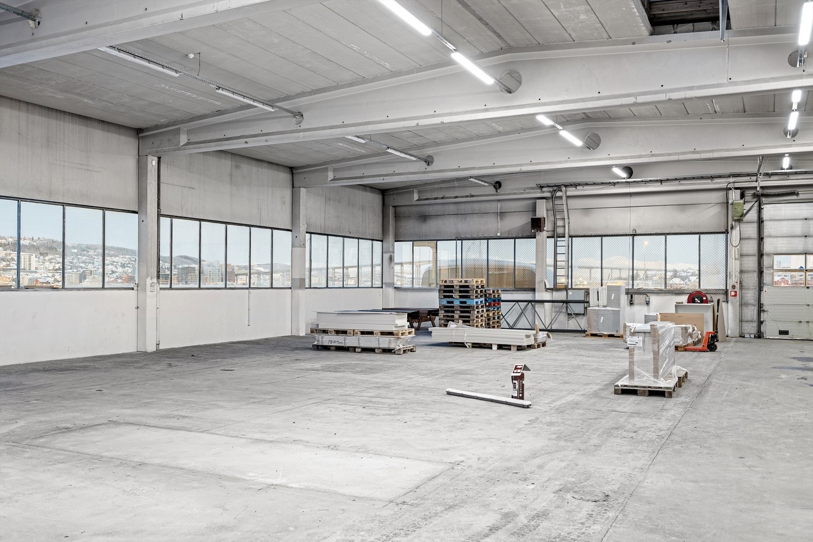 Kjøreport og store vindusflater Galleribilde