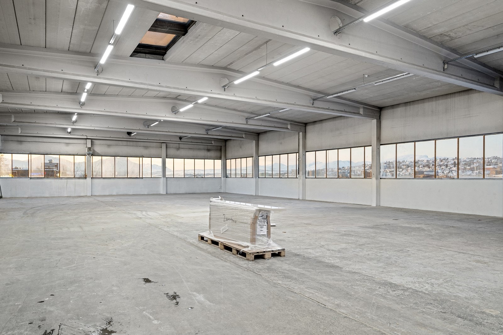 670kvm åpent lokale Galleribilde