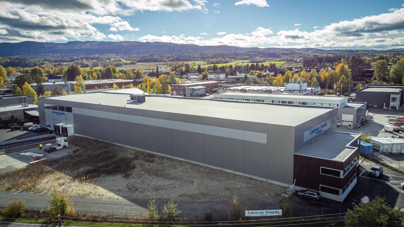 Eksisterende lager utleid til Caravan Supply ble ferdigstilt i 2021 Galleribilde