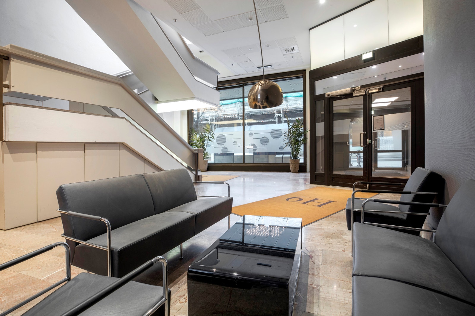 Inngangsparti bygg Galleribilde