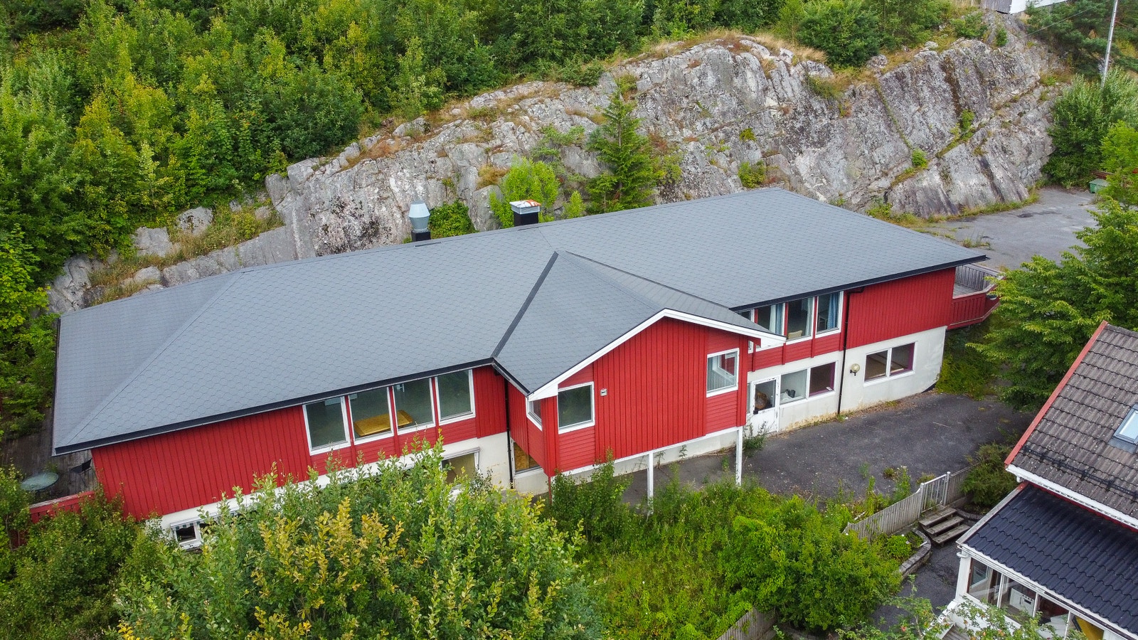 Tidligere barnehage til leie på Hisøya - bra med parkering Galleribilde