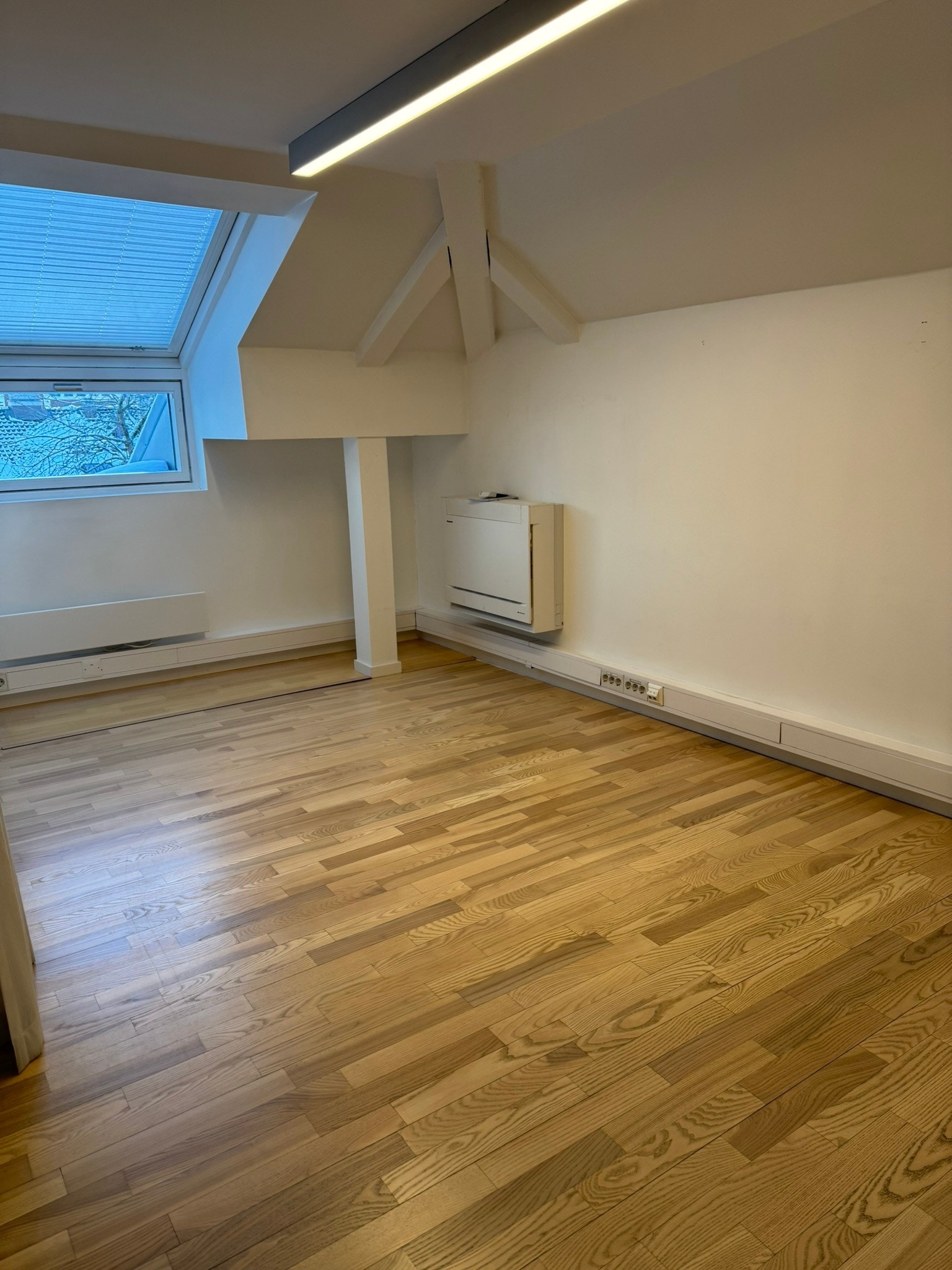 Kontor stort. Galleribilde