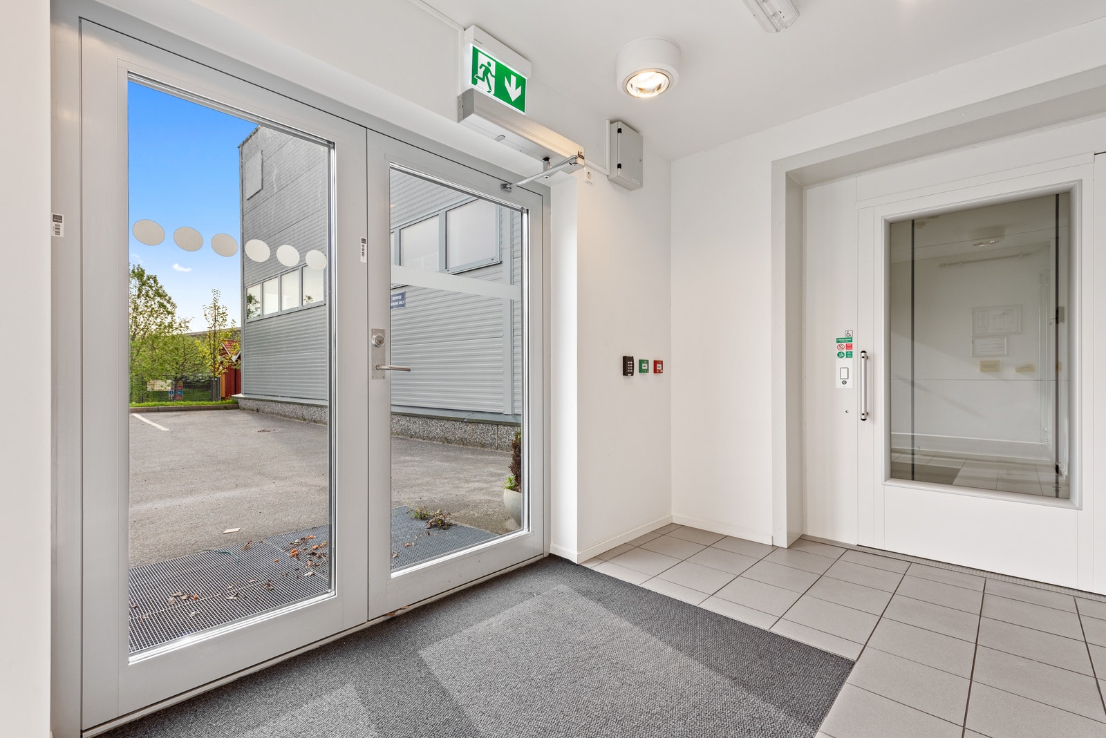 Inngangsparti Galleribilde