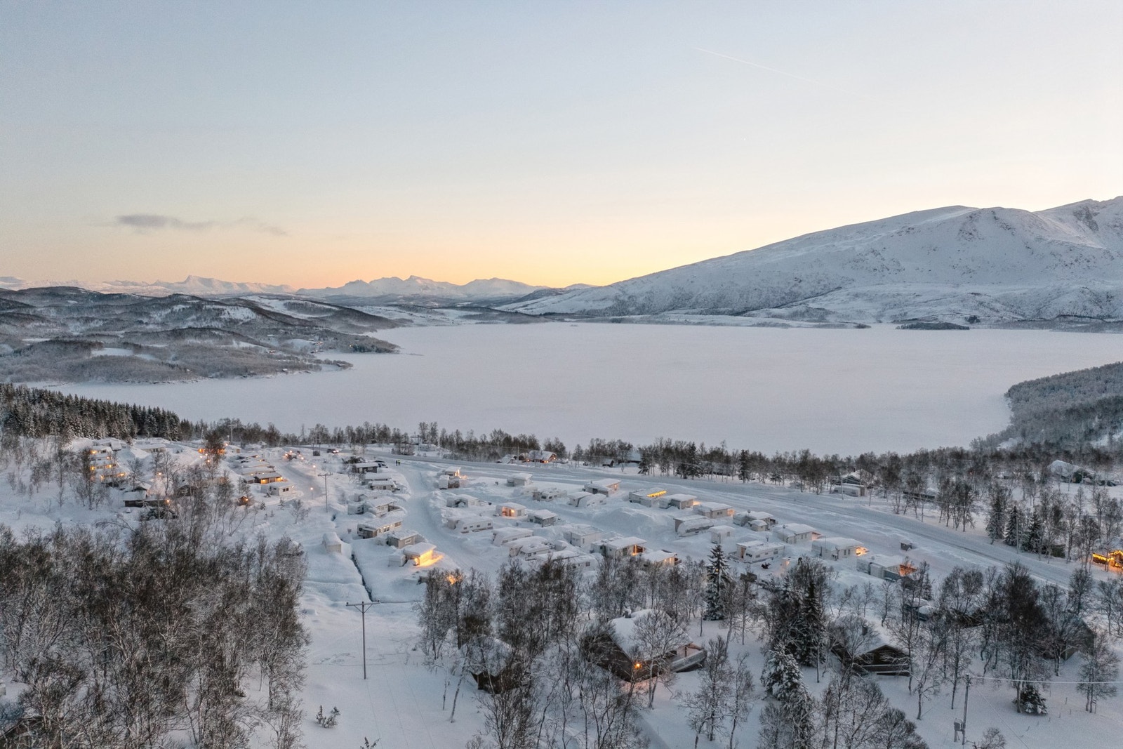 Utsikt storvatnet Galleribilde