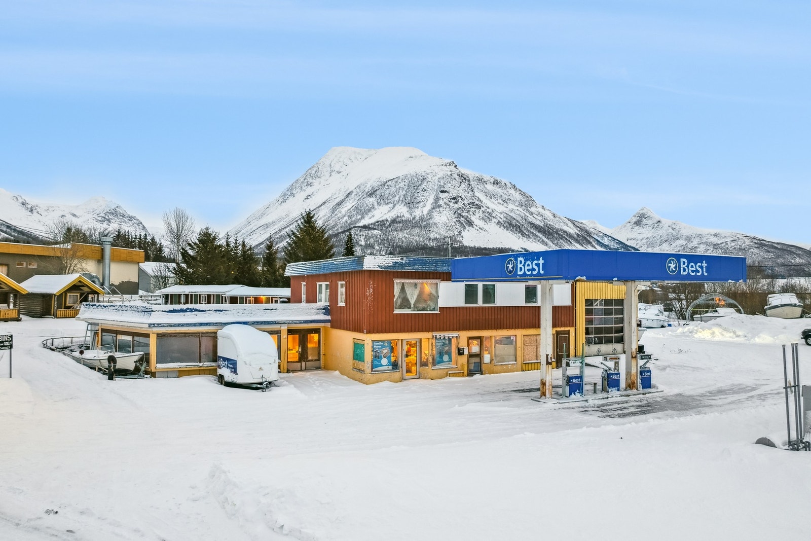 EiendomsMegler 1 Nord-Norge avd. Næringseiendom presenterer Anton Antonsens vei 6. Galleribilde