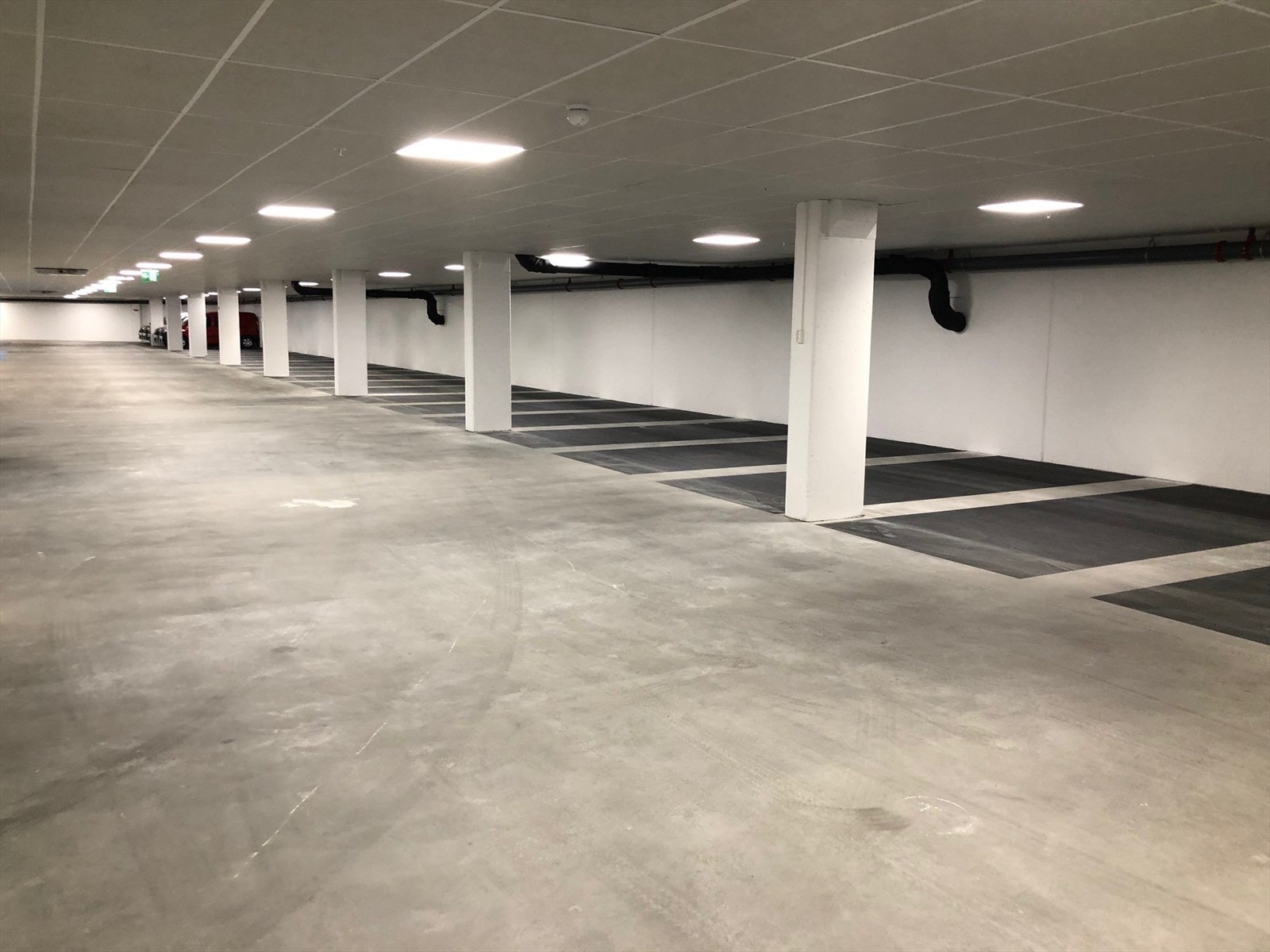 Mulighet for leie av p-plass med heis til kontoretasje Galleribilde