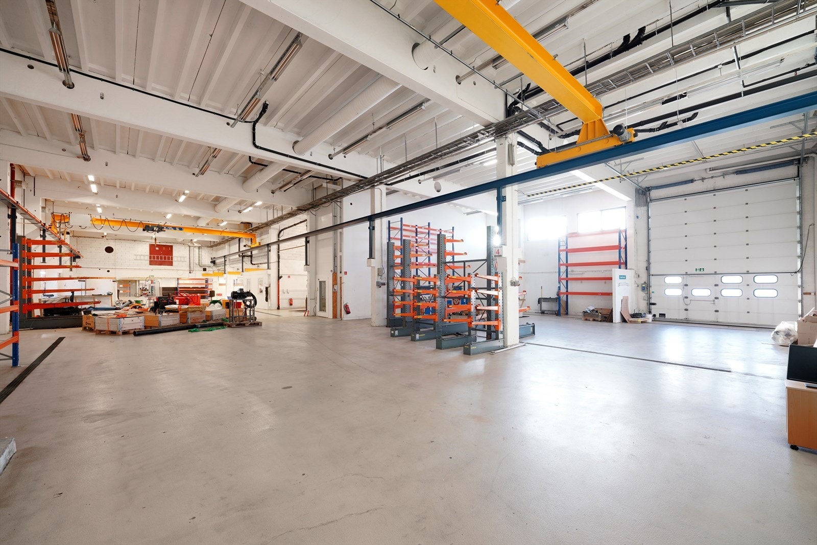 Hall i bygg 1 Galleribilde