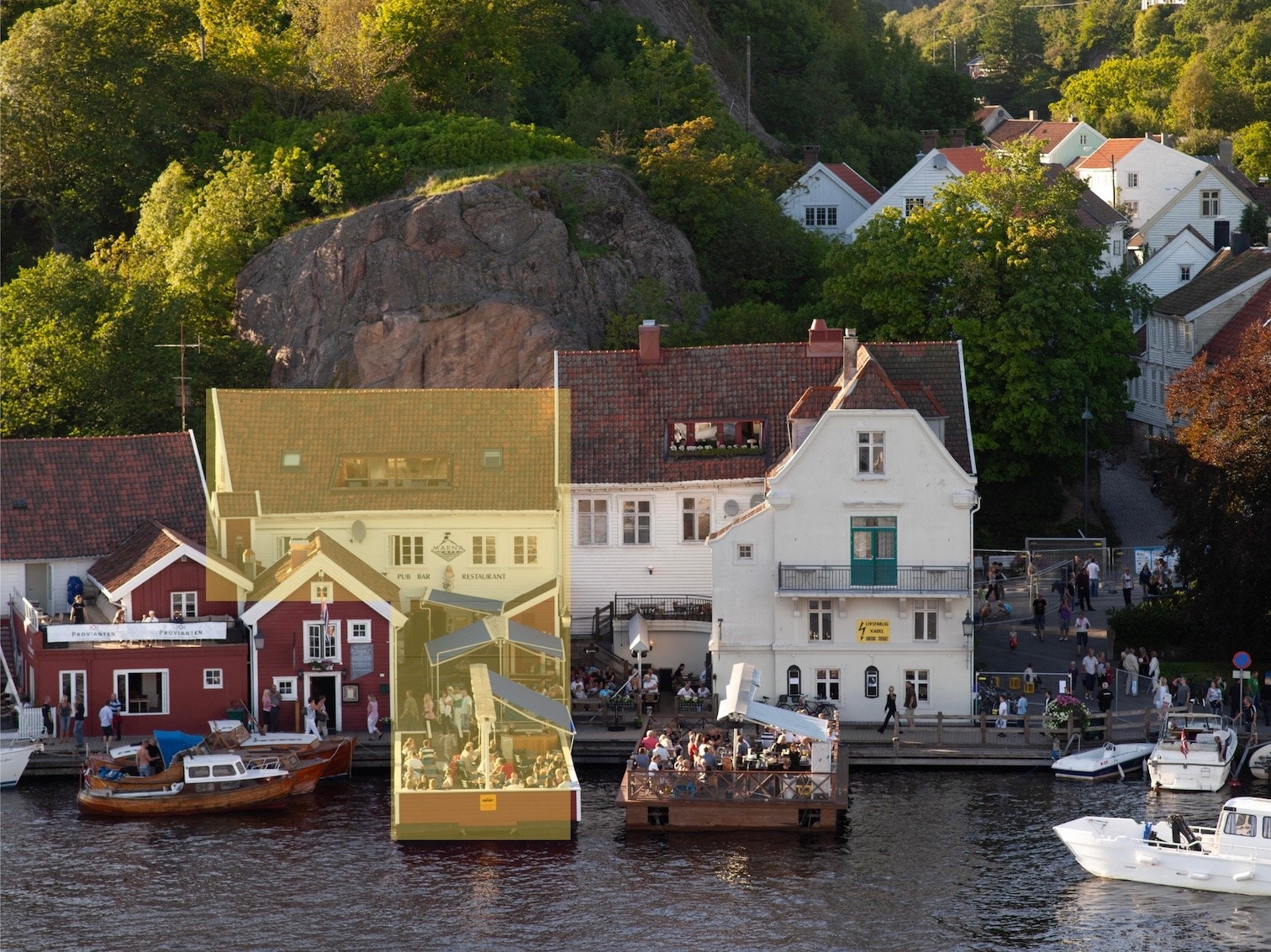 Restaurant, uteservering og lekter markert i gult. Galleribilde