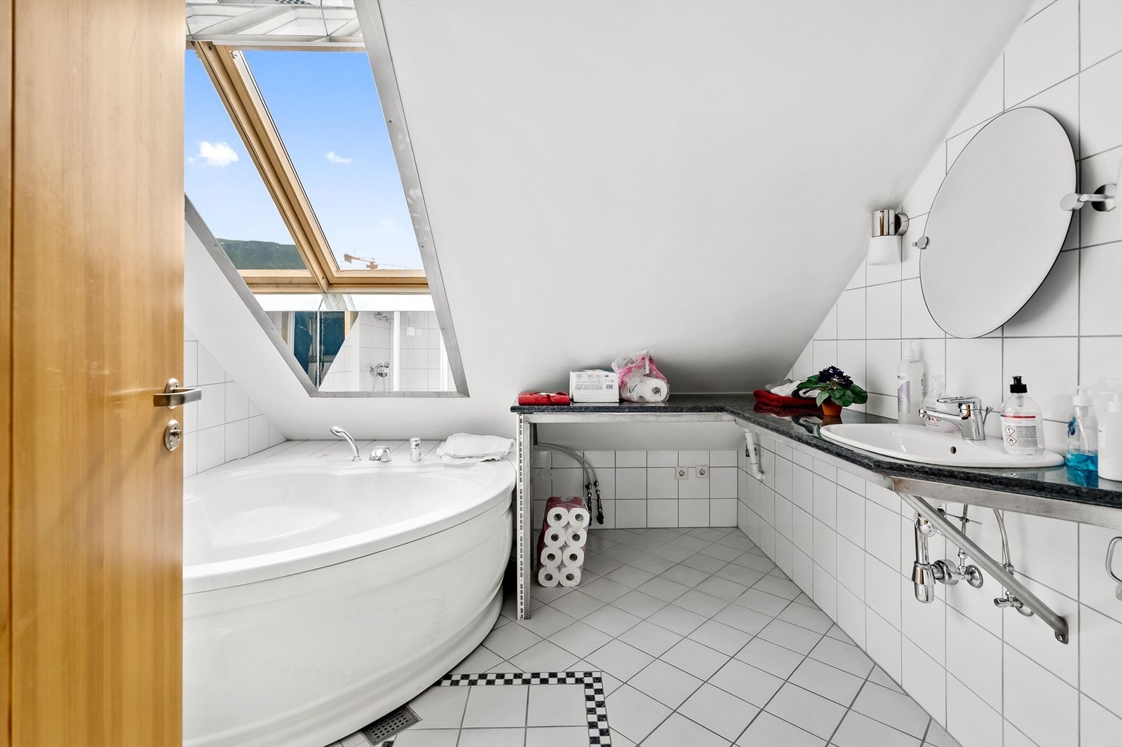 Stort bad Galleribilde