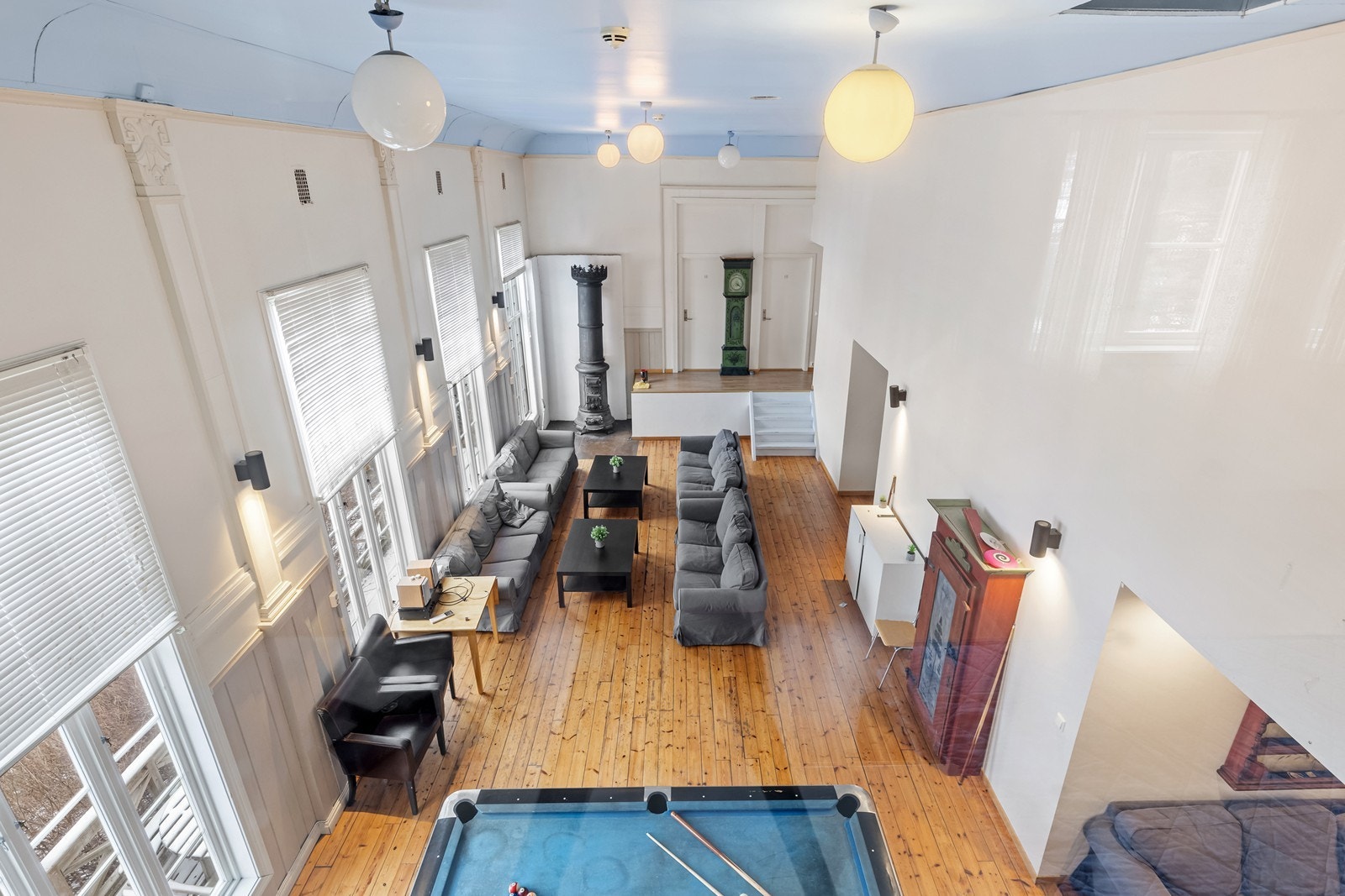 Oppholdsrom/stue. Galleribilde