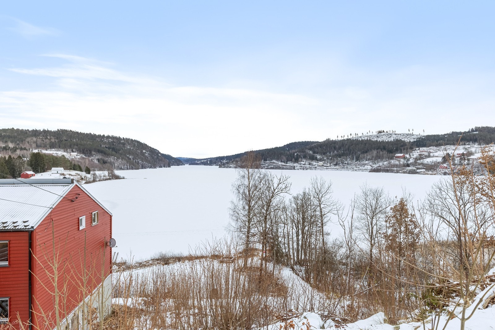 Flott utsikt til Gjerstadvatnet Galleribilde