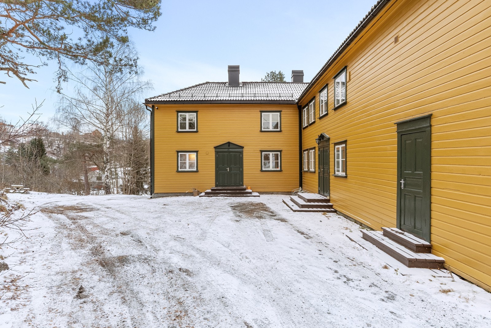 Gårdsplass Galleribilde