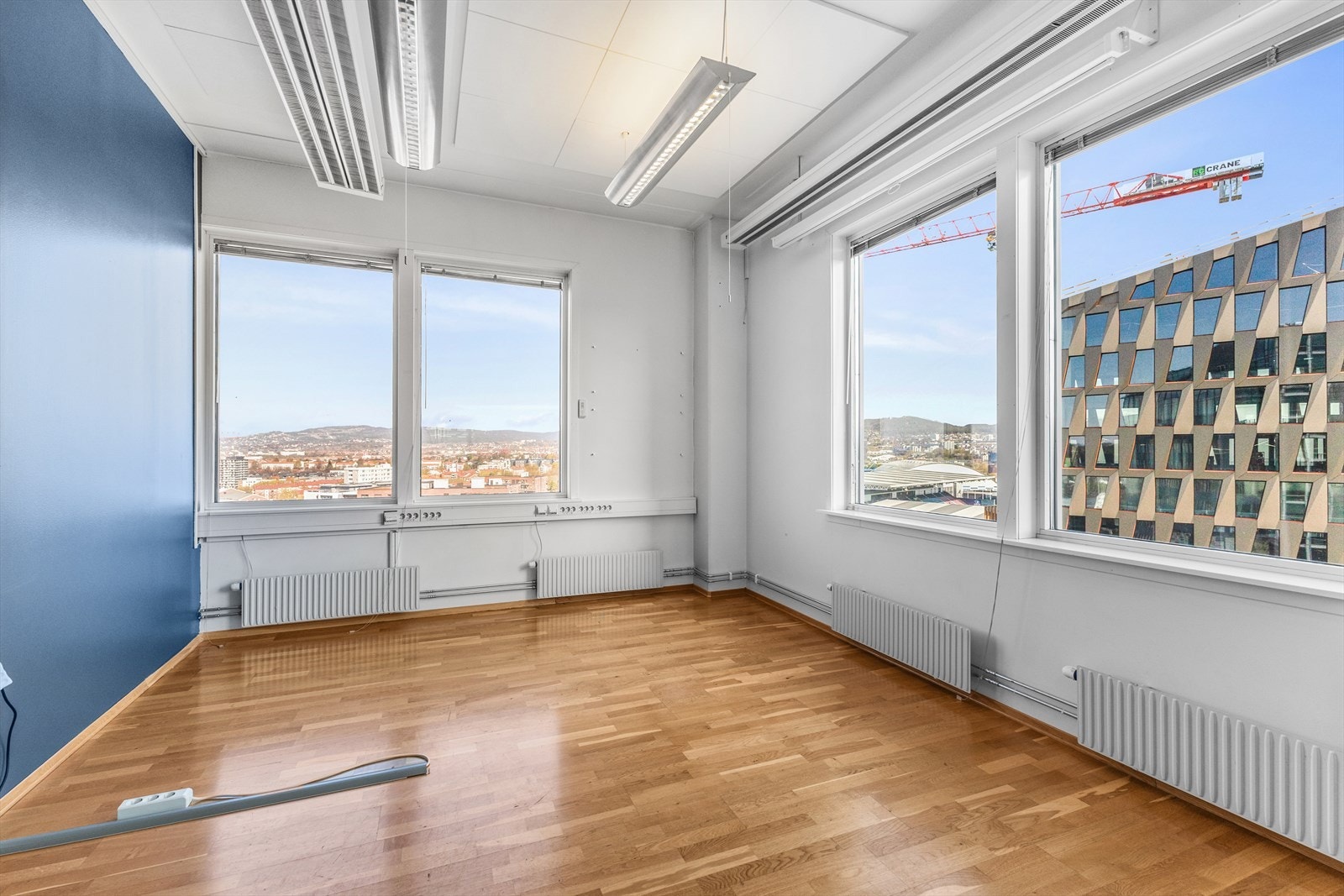 Hjørnekontor med utsikt mot nord/vest. Galleribilde