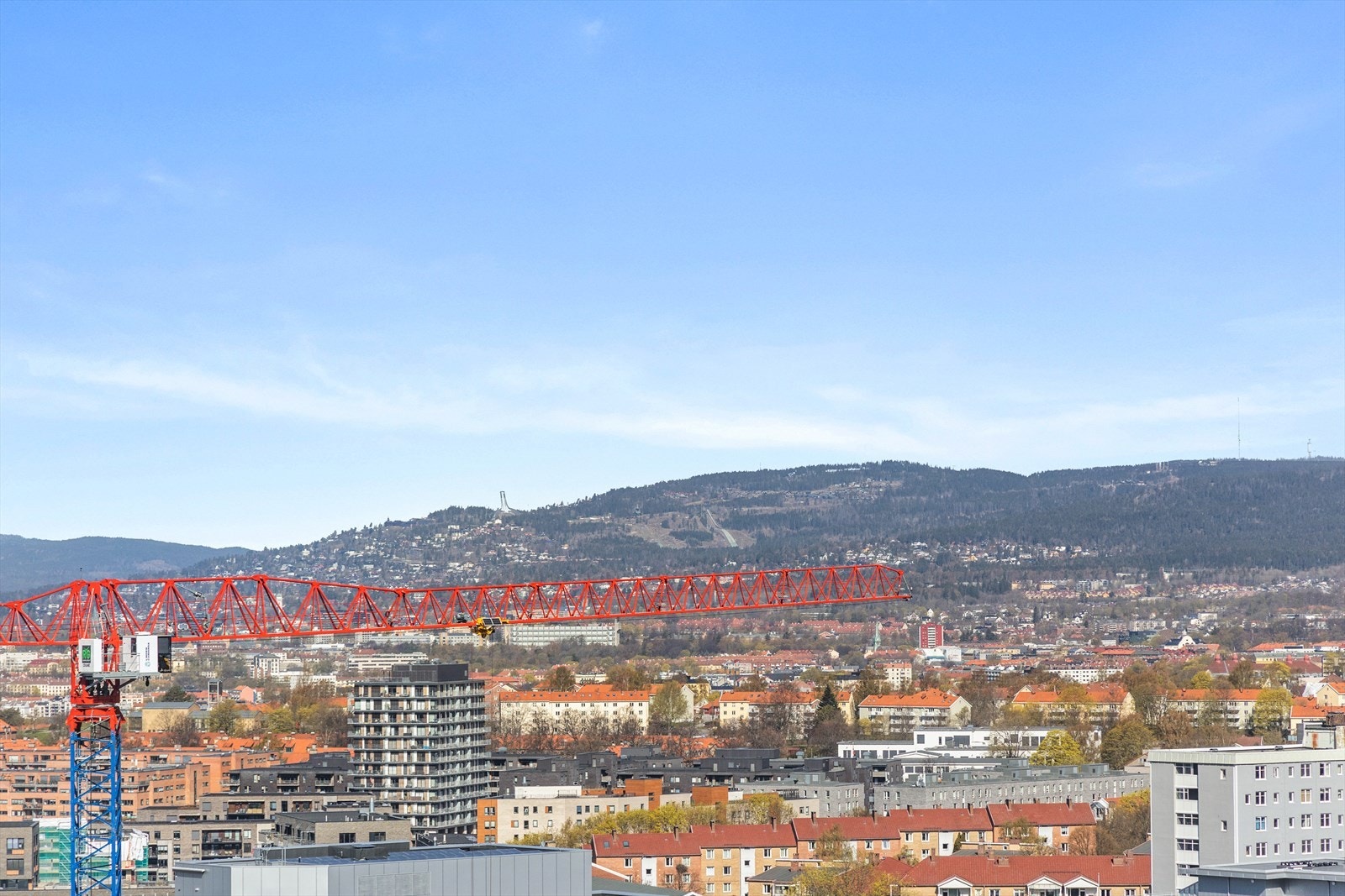 Utsikt mot Holmenkollen. Galleribilde
