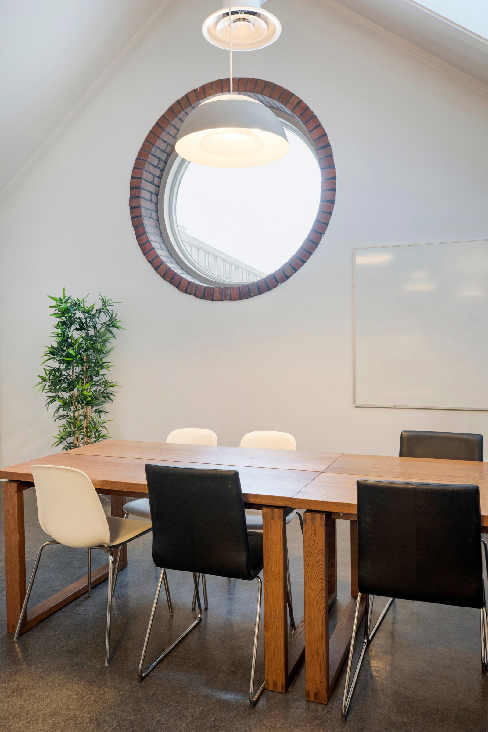 Flott vindu setter særpreg på rommet Galleribilde