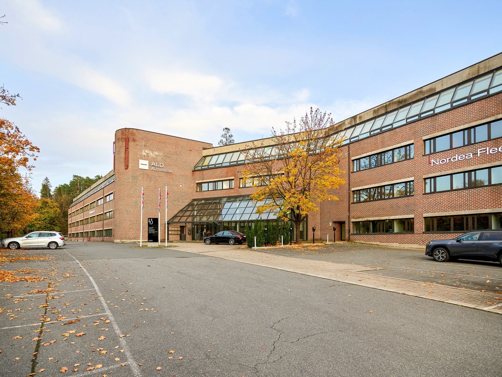 Fasade - god parkeringsdekning Galleribilde