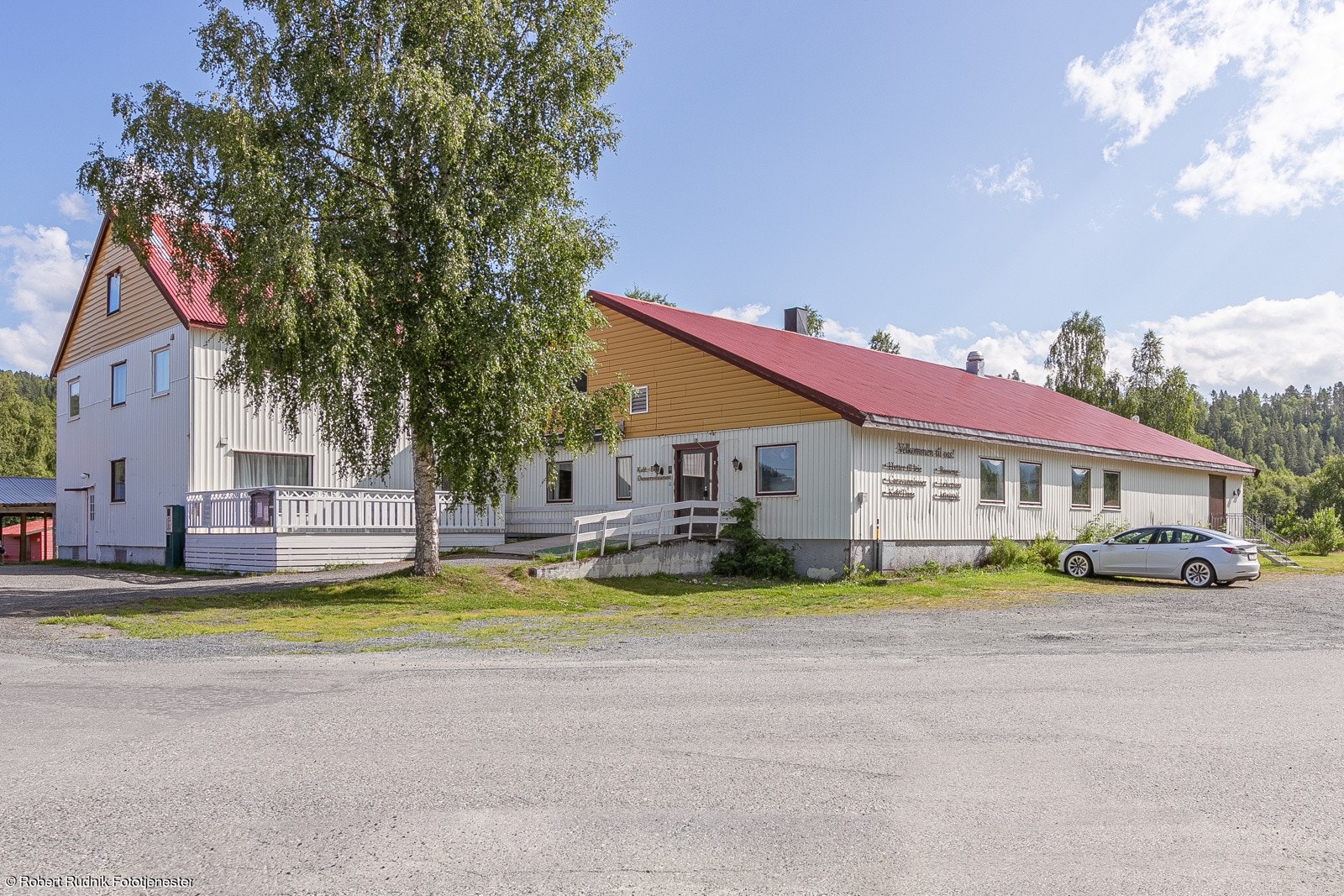 Cafe og dansebane tilhørende nedre campingen Galleribilde