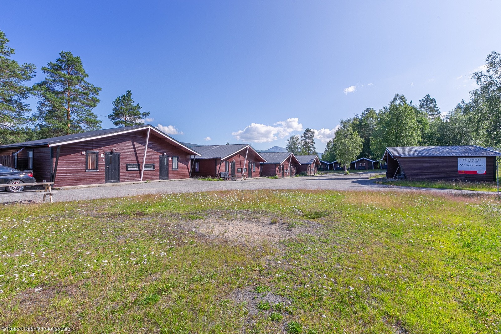 Utleiehytter tilhørende øvre campingen Galleribilde