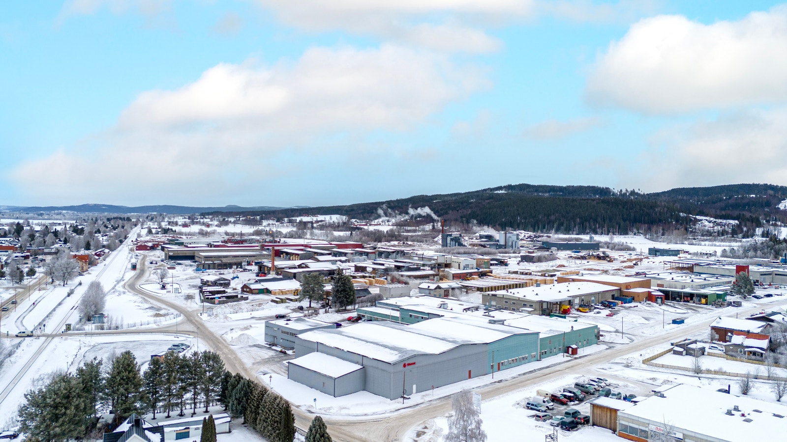 Stort industribygg på Kirkenær industriområde Galleribilde
