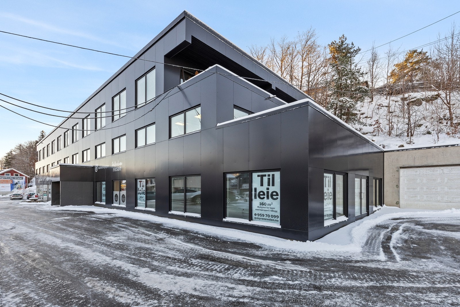 Kontorlokaler på ca. 450 m2 og nedover til å leie kun enkeltkontorer. Galleribilde