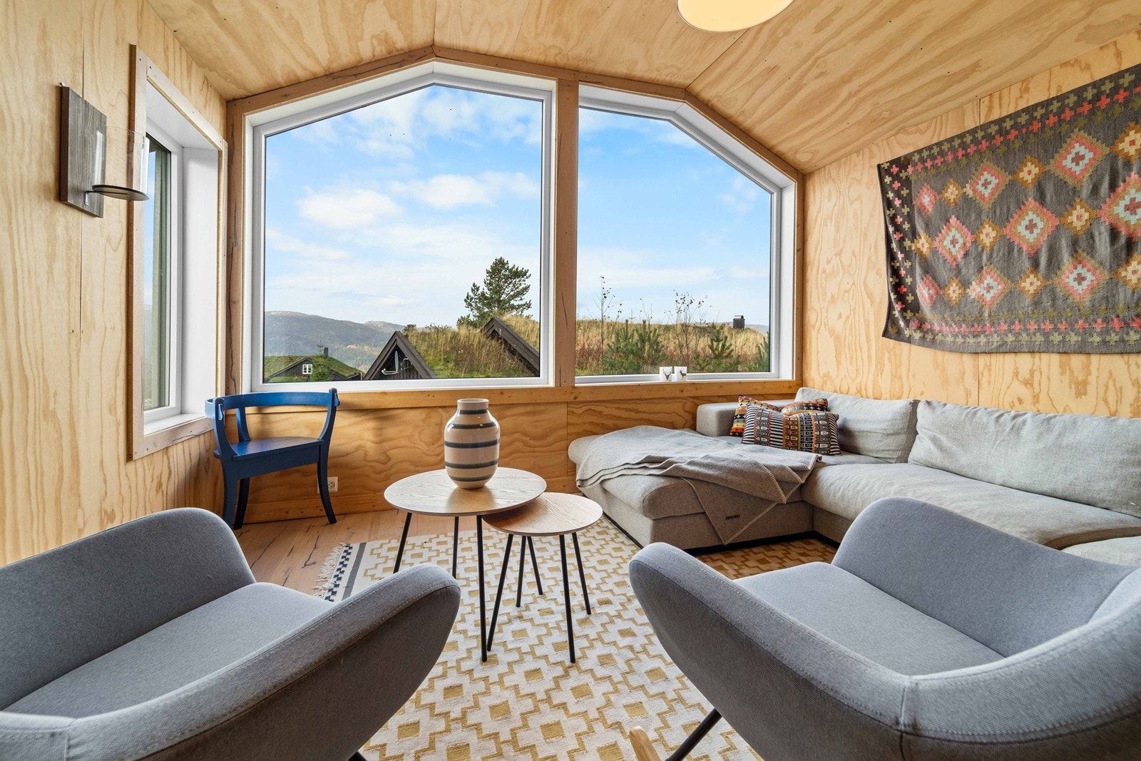 Innredet rom i frittstående bygning (ikke godkjent til varig opphold). Galleribilde