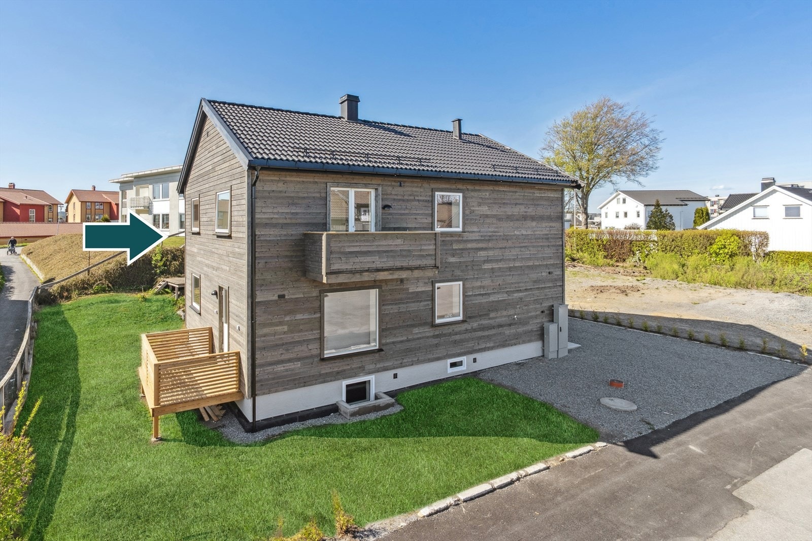 DNB Eiendom v/ Jens Borvik ønsker velkommen til Frøyhovveien 35B! Galleribilde