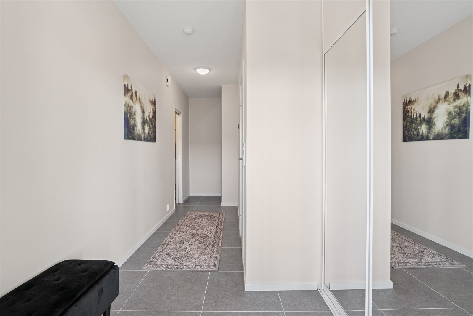 Det er gulvvarme i hele underetasjen Galleribilde