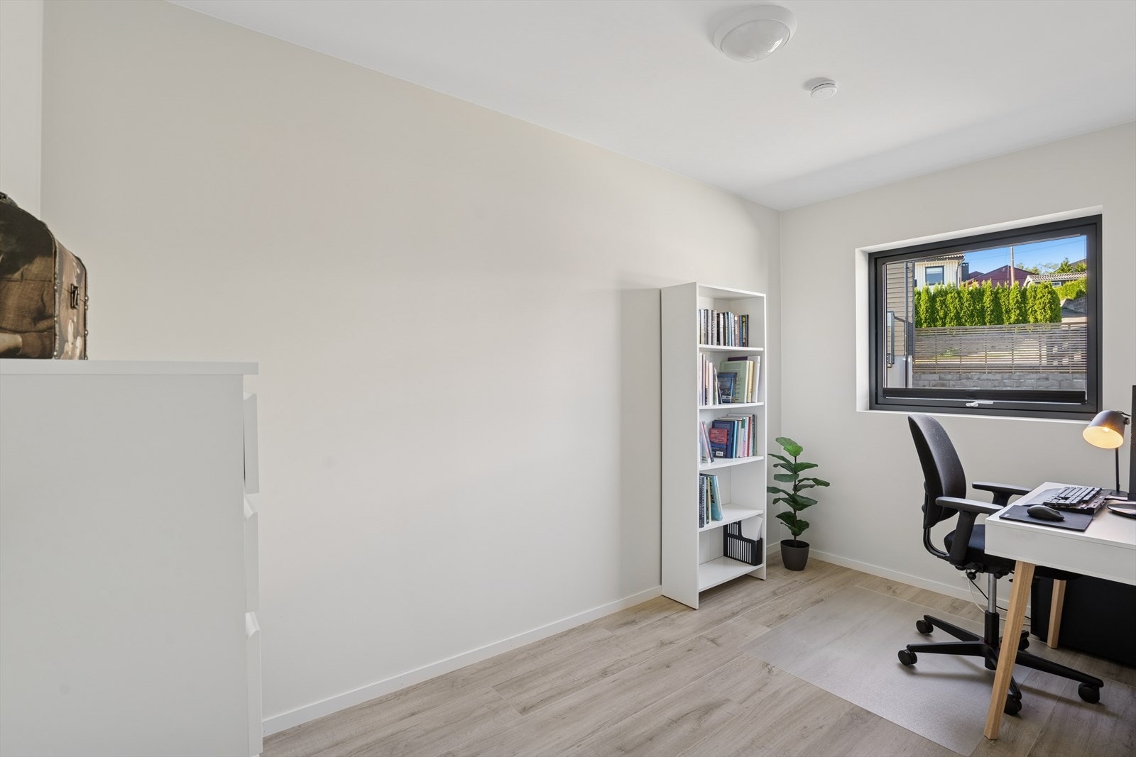 Det er flere bruksmuligheter som hjemmekontor eller barnerom Galleribilde