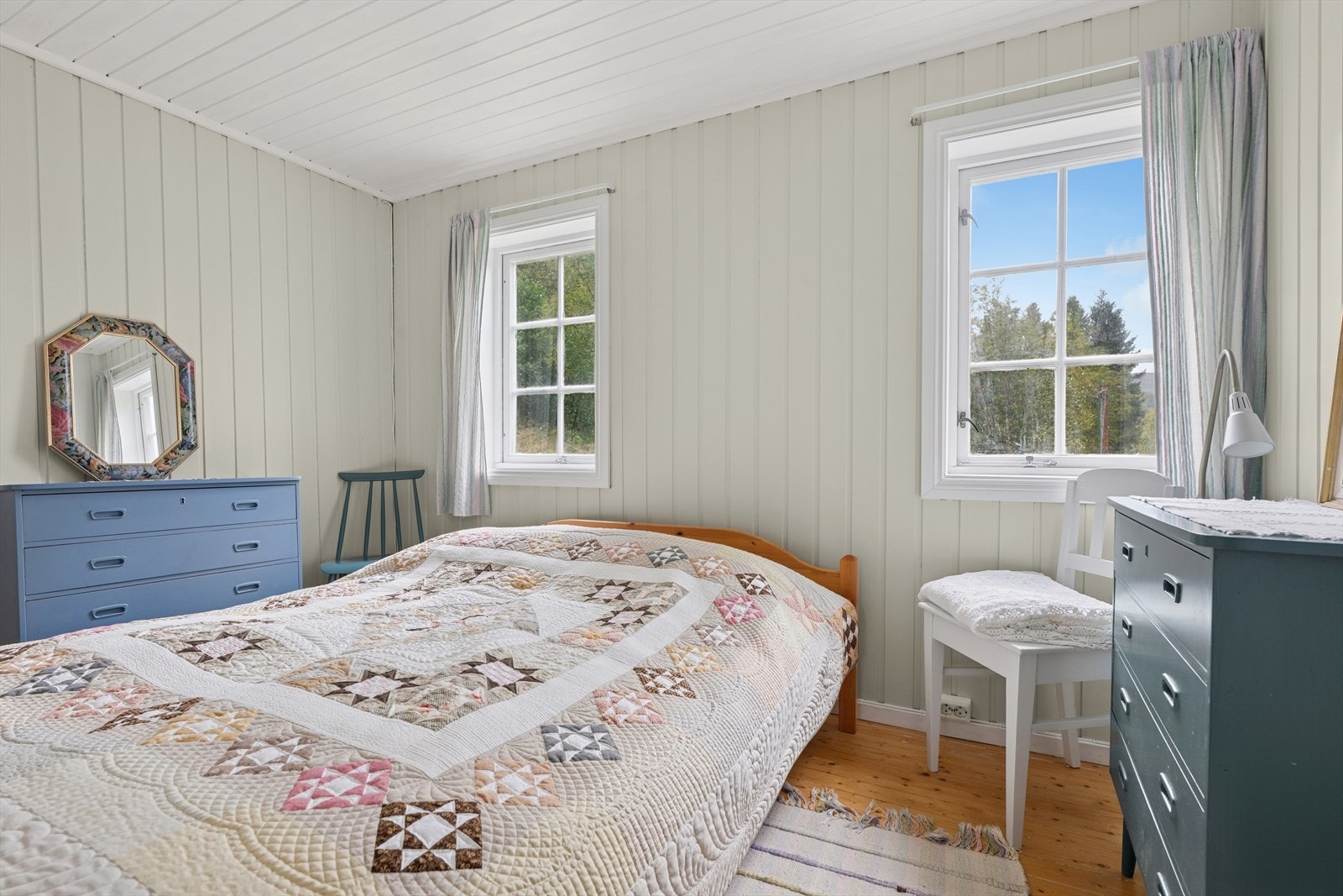 Soverommet i hytta er romslig. Galleribilde