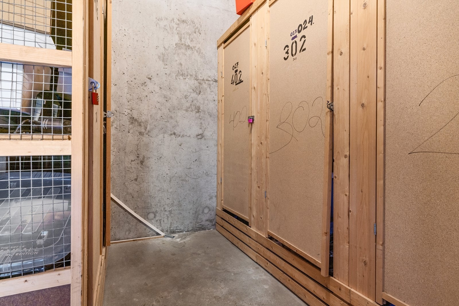 - Leiligheten disponerer to eksterne boder på totalt 4,8m² - Galleribilde