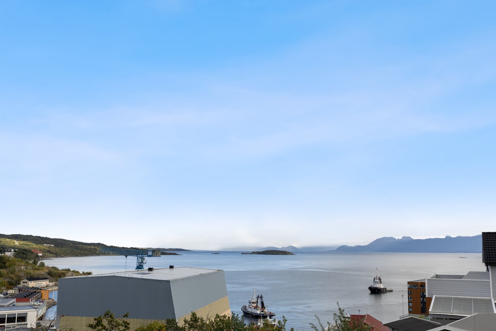 - Meget flott utsikt med Trondeneskirka i bakgrunnen. Galleribilde