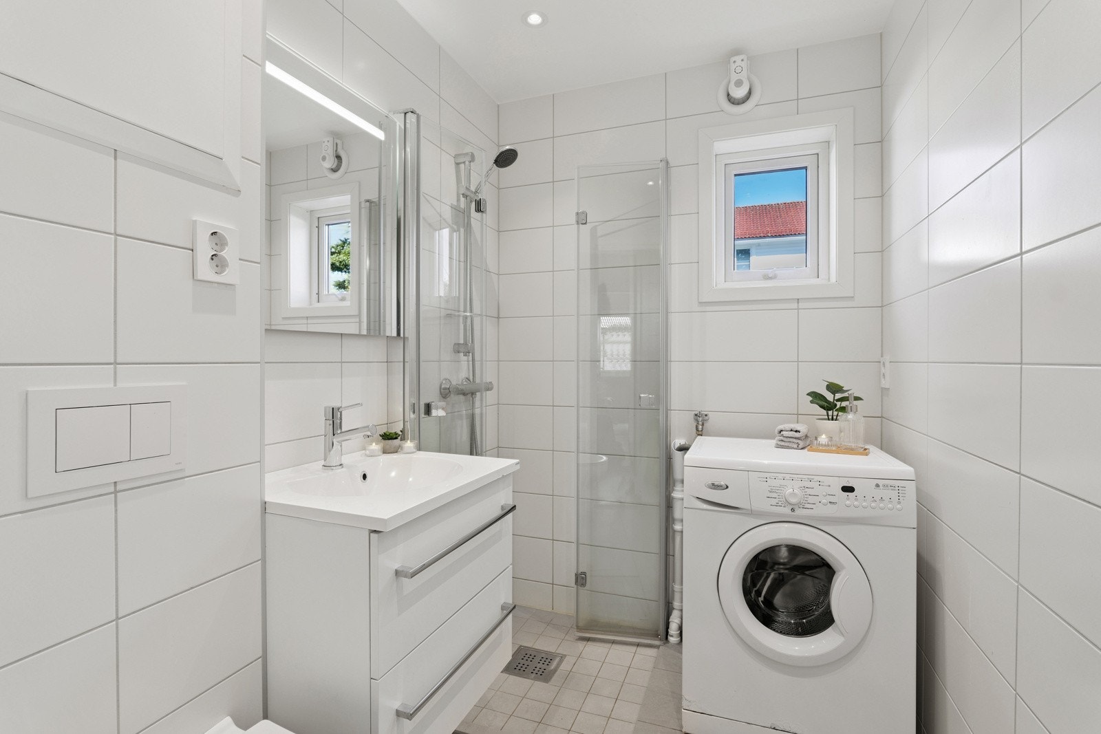 badet har opplegg for vaskemaskin Galleribilde