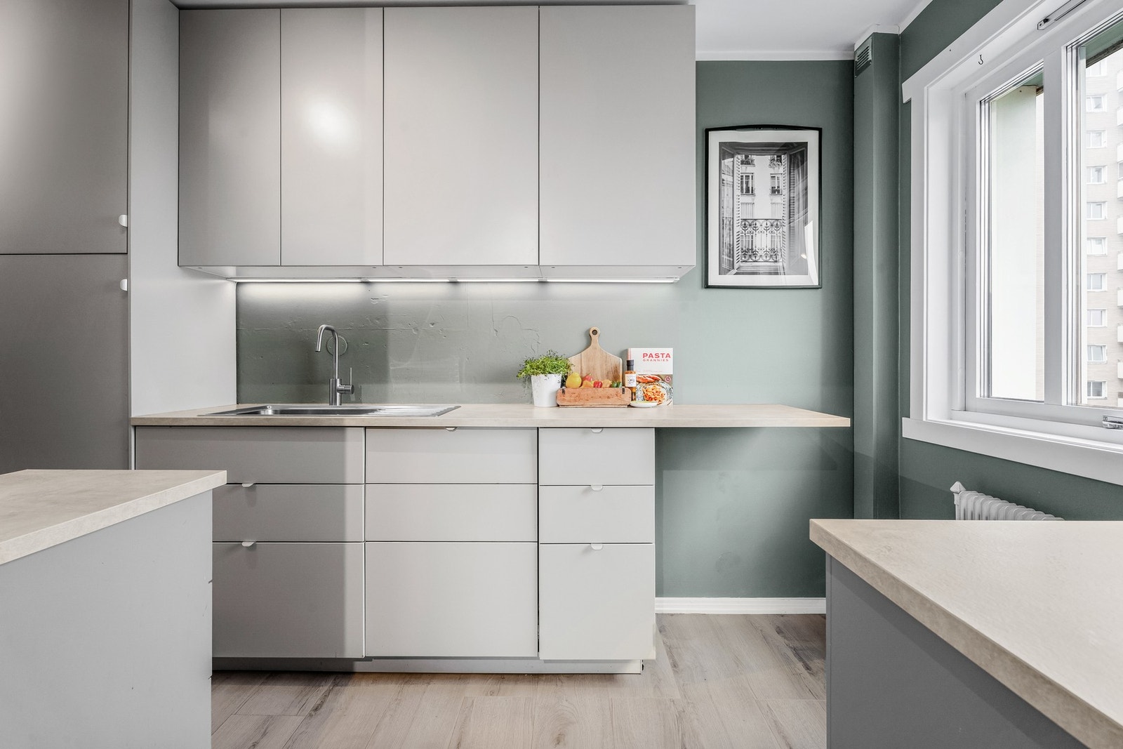 Kjøkkeninnredning fra Ikea satt inn i 2019/2020. Galleribilde