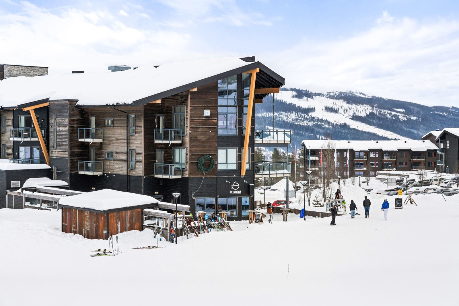 Trysil er en idyllisk destinasjon som lokker besøkende med sin naturlige skjønnhet og utallige muligheter for rekreasjon og eventyr. Galleribilde