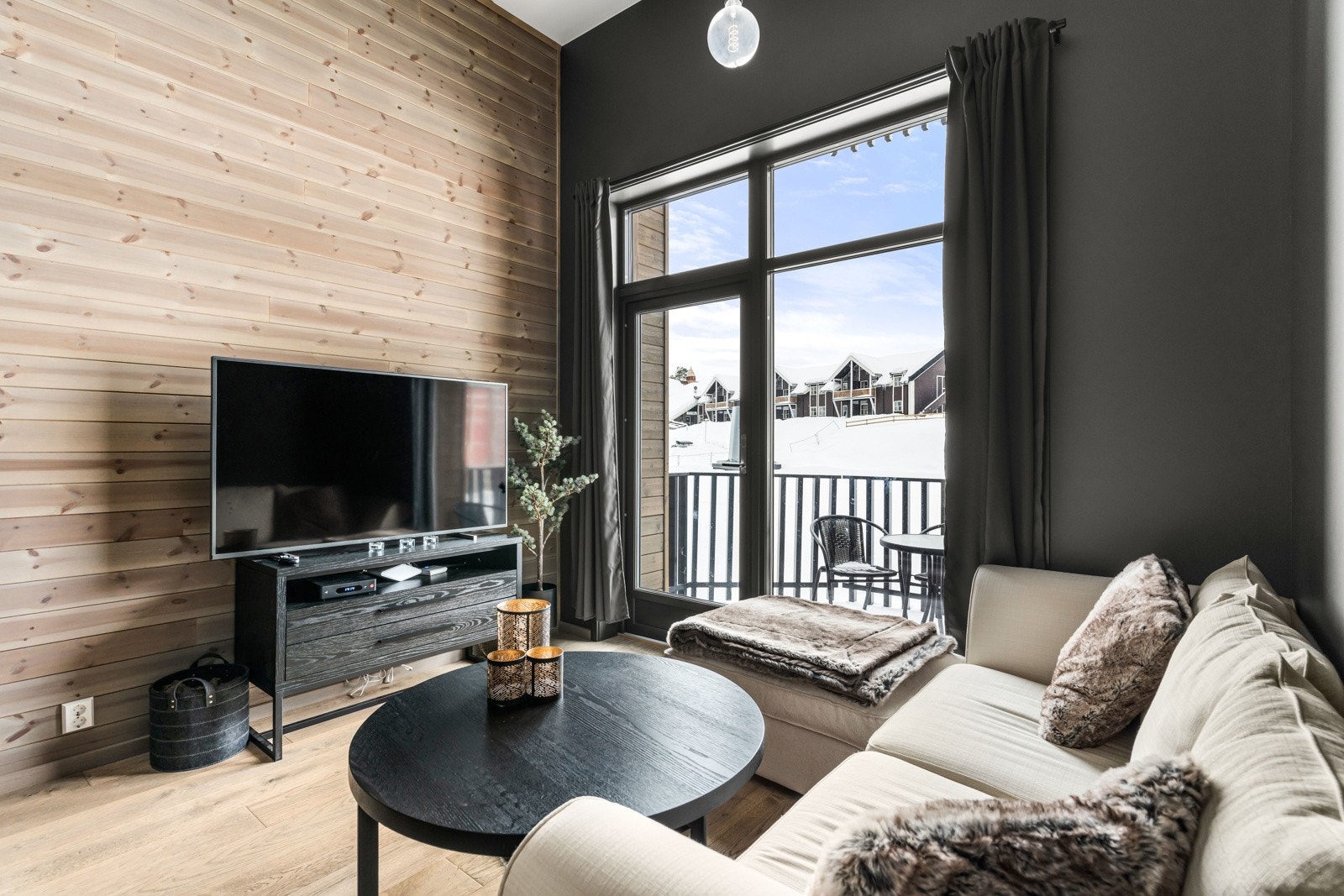 Her kan du omfavne fjellets magi og lade opp etter en dag på ski i dette koselige og innbydende feriestedet. Galleribilde